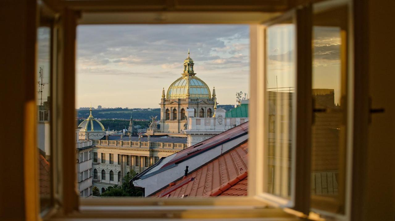 Luma Terra Prague Hostel エクステリア 写真